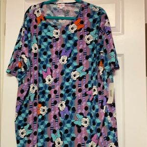 Lularoe xl Disney Irma tunic